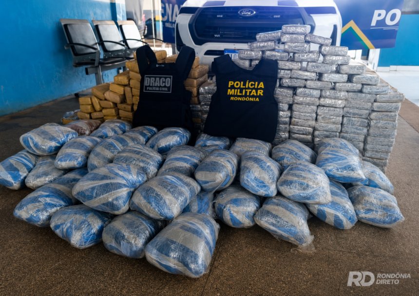 Força-tarefa encontra cerca de 250 kg de entorpecente do tipo skunk perto do parque de exposições em São Francisco do Guaporé