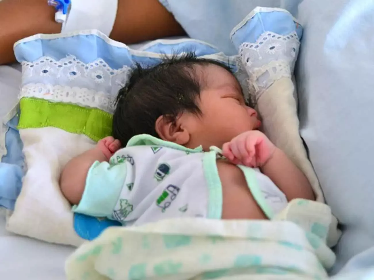 Justiça reconhece três vínculos parentais no registro de bebê indígena em Rondônia