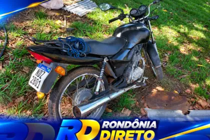 Motocicleta furtada é recuperada após ser deixada em propriedade rural de Rolim de Moura