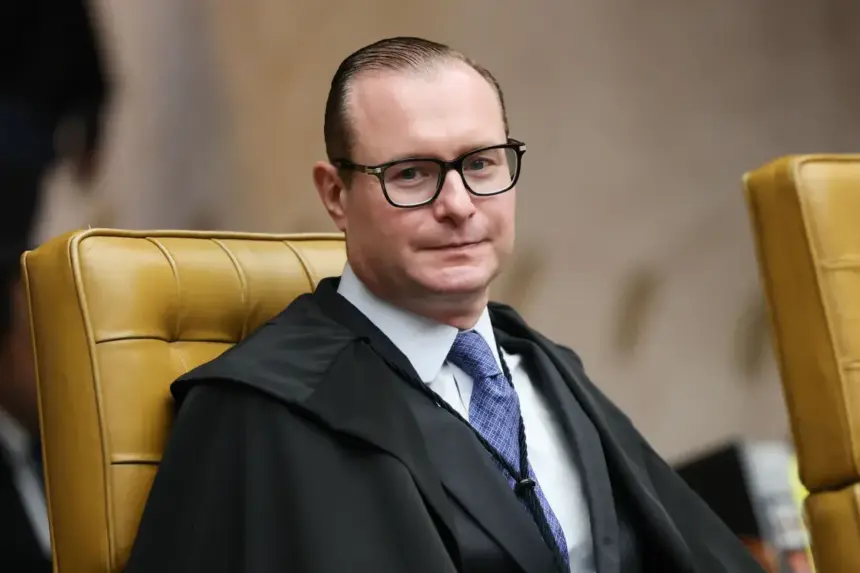 Zanin nega liminar para obrigar Senado a abrir CPI sobre ministros do STF e caso Master