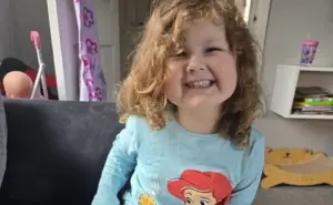 Menina de 3 anos morre após doença cardíaca ser inicialmente confundida e tratada como virose