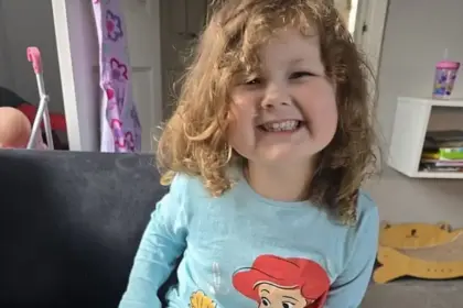Menina de 3 anos morre após doença cardíaca ser inicialmente confundida e tratada como virose