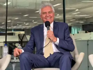 Caiado defende idade mínima de 60 anos para STF, rejeita 6×1 agora e critica câmeras em policiais