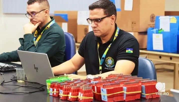 TRE-RO inicia fase final de preparação das urnas eletrônicas para as Eleições 2026 em Rondônia