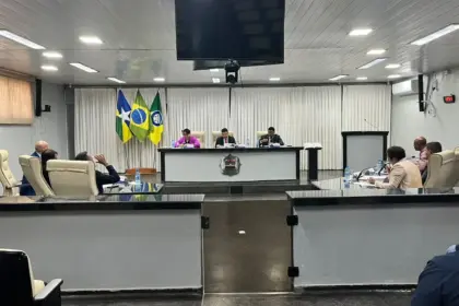 Câmara de Rolim de Moura realiza sessão extraordinária nesta quarta-feira com seis matérias em votação