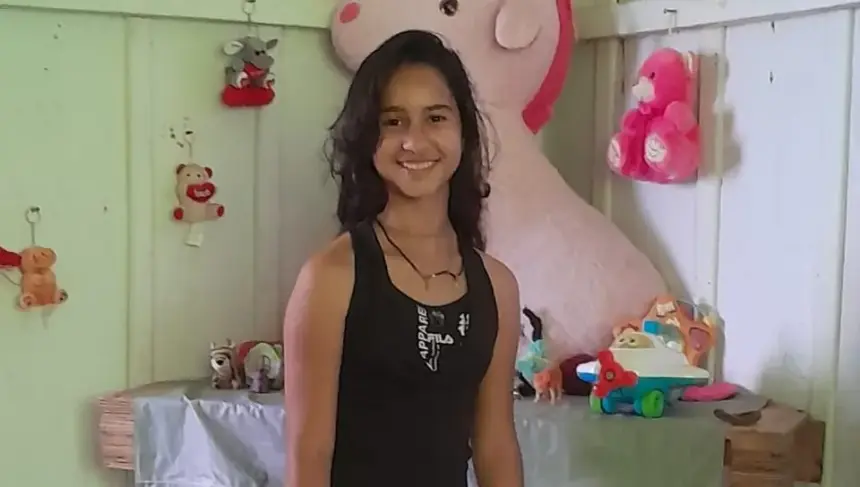 Adolescente de 14 anos desaparece em Vilhena e família pede ajuda para encontrá-la