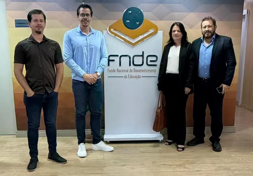 Prefeitura de Rolim de Moura busca novos investimentos para educação durante agenda no FNDE