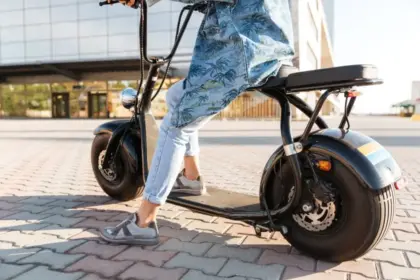 Jaru prepara regulamentação para patinetes e bicicletas elétricas e convoca população para consulta pública