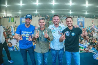 Nim Barroso e Jônatas França lançam campanhas em evento com mais de 3 mil pessoas em Ji-Paraná