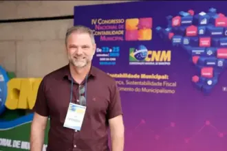 Contador de Rolim de Moura representa Rondônia em congresso nacional realizado em Brasília