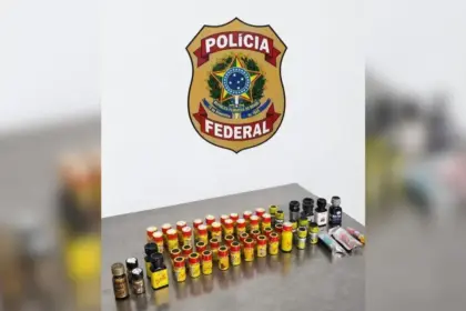 Italiano é preso com 52 frascos de “droga do amor” no Aeroporto do Galeão