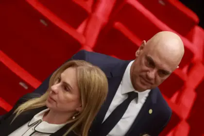 Moraes é sorteado relator de ação que pede registros da própria esposa, Vorcaro e Lulinha no Senado