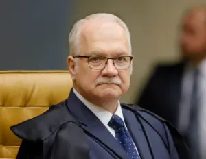 Fachin manda Mendonça retirar sigilo de investigação do caso Master que levou Vorcaro à prisão