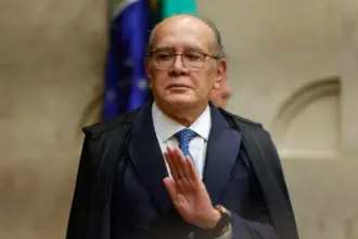 Gilmar Mendes defende saída de delegados da PF dos gabinetes de ministros do STF