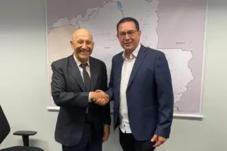 Aldo Júlio busca apoio de Confúcio Moura para implantar hemodiálise em Rolim de Moura