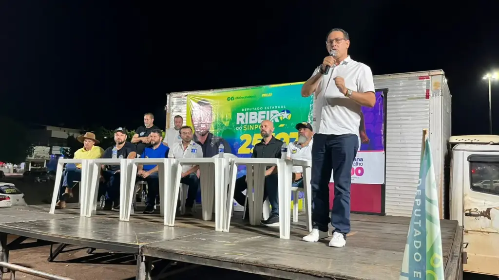 Ribeiro reúne cerca de 500 pessoas em Rolim de Moura e recebe apoio de Aldo Júlio e Investigador Edinho