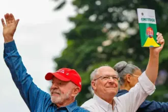 Lula bate recorde histórico e se torna o presidente mais votado do Brasil com mais de 64 milhões de votos