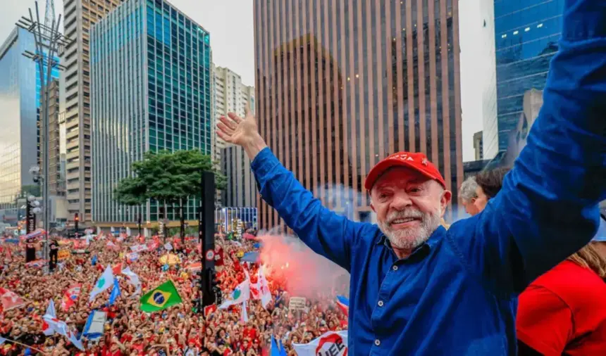 Lula conquistou 71% dos 14 milhões de novos votos no segundo turno e surpreendeu institutos de pesquisa