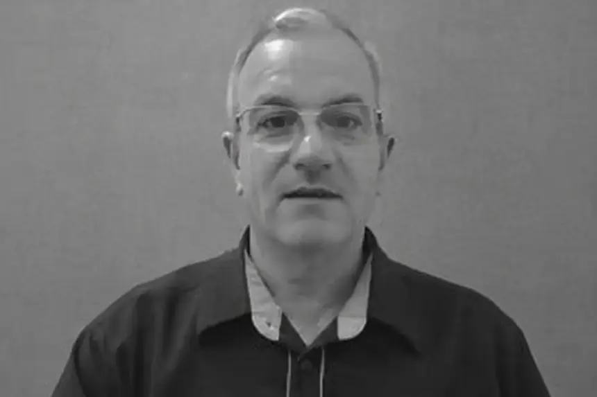 De Rolim de Moura, professor mestre Paulo Jacob Strieder lança livro sobre ética, respeito e solidariedade na educação