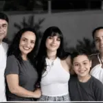 Cinco pessoas da mesma família morrem em acidente entre carro e carreta durante viagem de feriado no Rio de Janeiro
