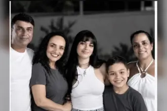 Cinco pessoas da mesma família morrem em acidente entre carro e carreta durante viagem de feriado no Rio de Janeiro