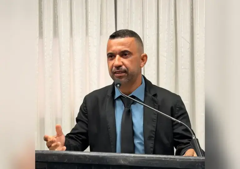 Vereador Professor Edilson propõe mudanças no trânsito em duas avenidas de Rolim de Moura