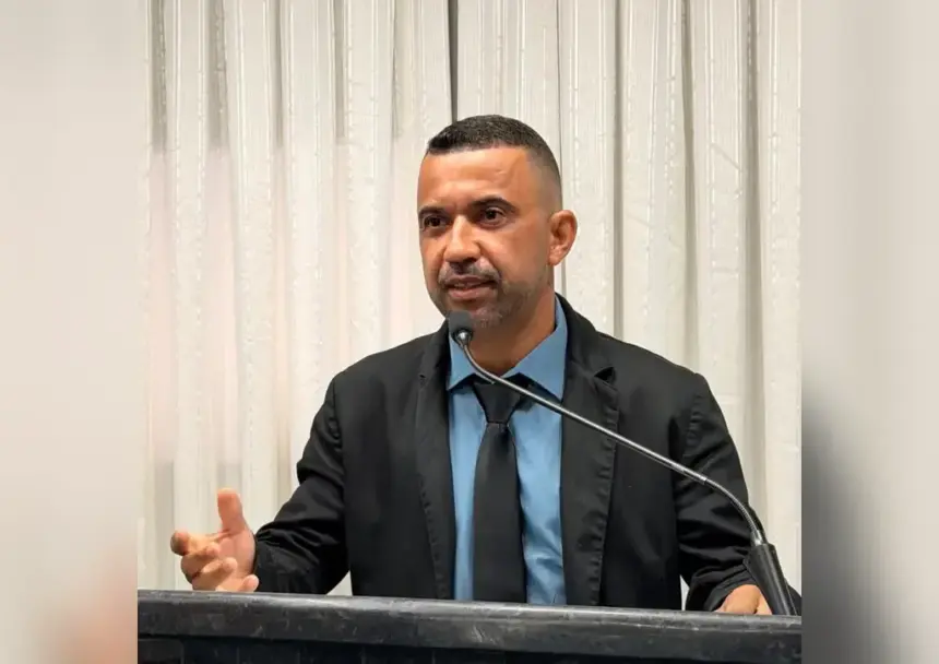 Vereador Professor Edilson propõe mudanças no trânsito em duas avenidas de Rolim de Moura