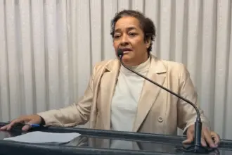 Vereadora Cida da Saúde solicita melhorias na segurança de ponte e limpeza de bueiros em Rolim de Moura