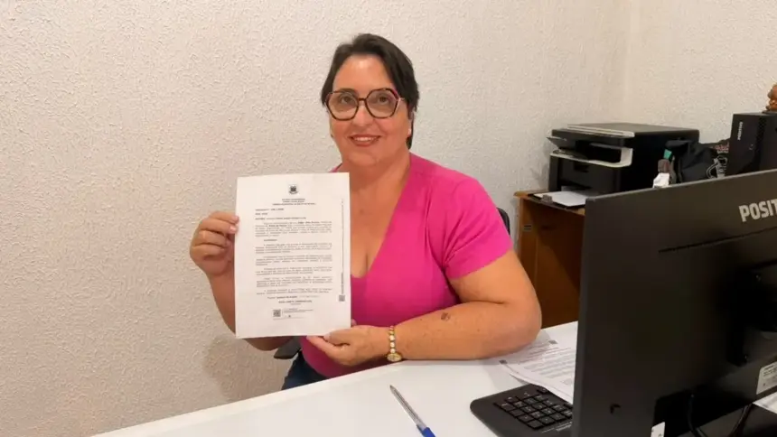 Janete Lins agradece à Prefeitura por disponibilizar veículo para pacientes de Rolim de Moura em Porto Velho